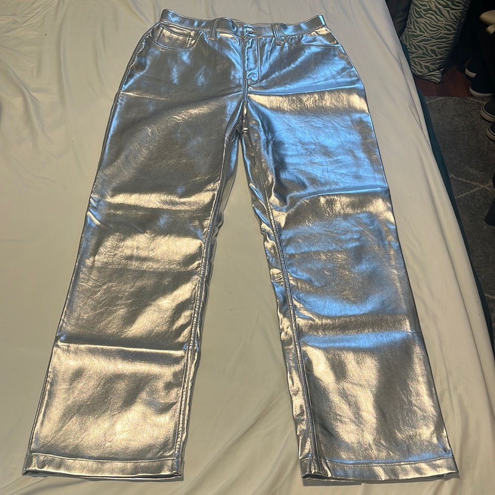 Abercrombie & Fitch 90s Straight Ultra High Rise Silver Pants
